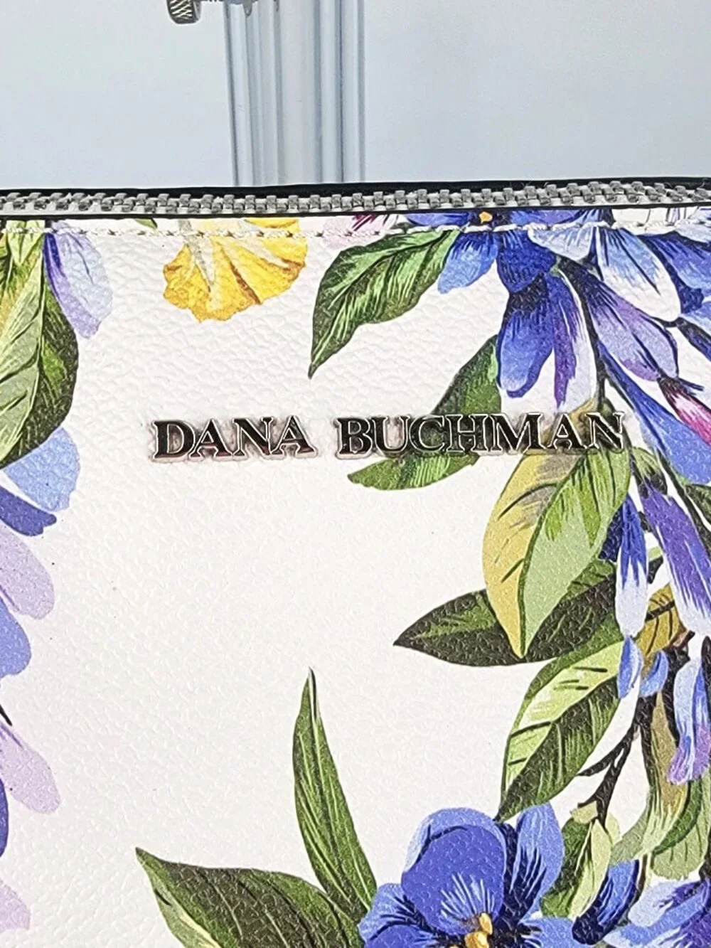 Dana Buchman Wisteria Crossbody/Top Handle Tote Bag Key Holder Multiple Pocket - Picture 7 of 15